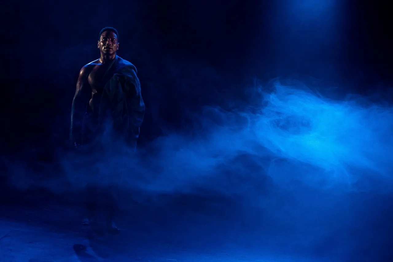 man, actor, theatre, stage, performance, acting, drama, person, ethnic, smoke, argentina, light, shade, actor, acting, acting, drama, drama, drama, drama, drama, smoke. 5 things a run asks of stage and broadway actors